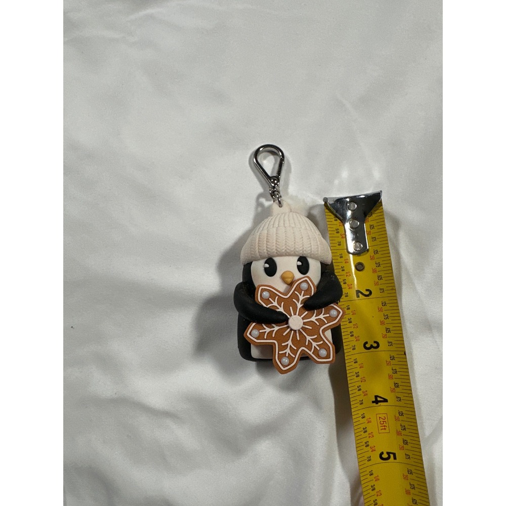 Bath & Body Works Light Up Penguin Gingerbread PocketBac Hand Sanitizer Holder - Picture 6 of 6